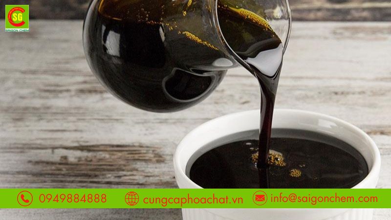 Rỉ mật đường có mùi thơm dịu nhẹ